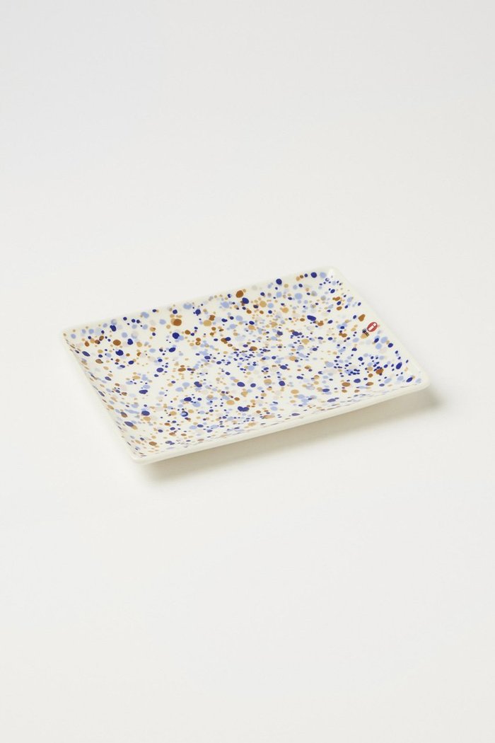 【イッタラ/iittala / GOODS】のヘレ A5プレート15x21cm インテリア・キッズ・メンズ・レディースファッション・服の通販 founy(ファニー) https://founy.com/ カラフル Colorful テーブル Table ドット Dot プレート Plate ホーム・キャンプ・アウトドア・お取り寄せ Home,Garden,Outdoor,Camping Gear キッチン・ダイニング Kitchen Dining キッチン家電・キッチン用品 Kitchenware |ID: prp329100004018870 ipo3291000000026648574