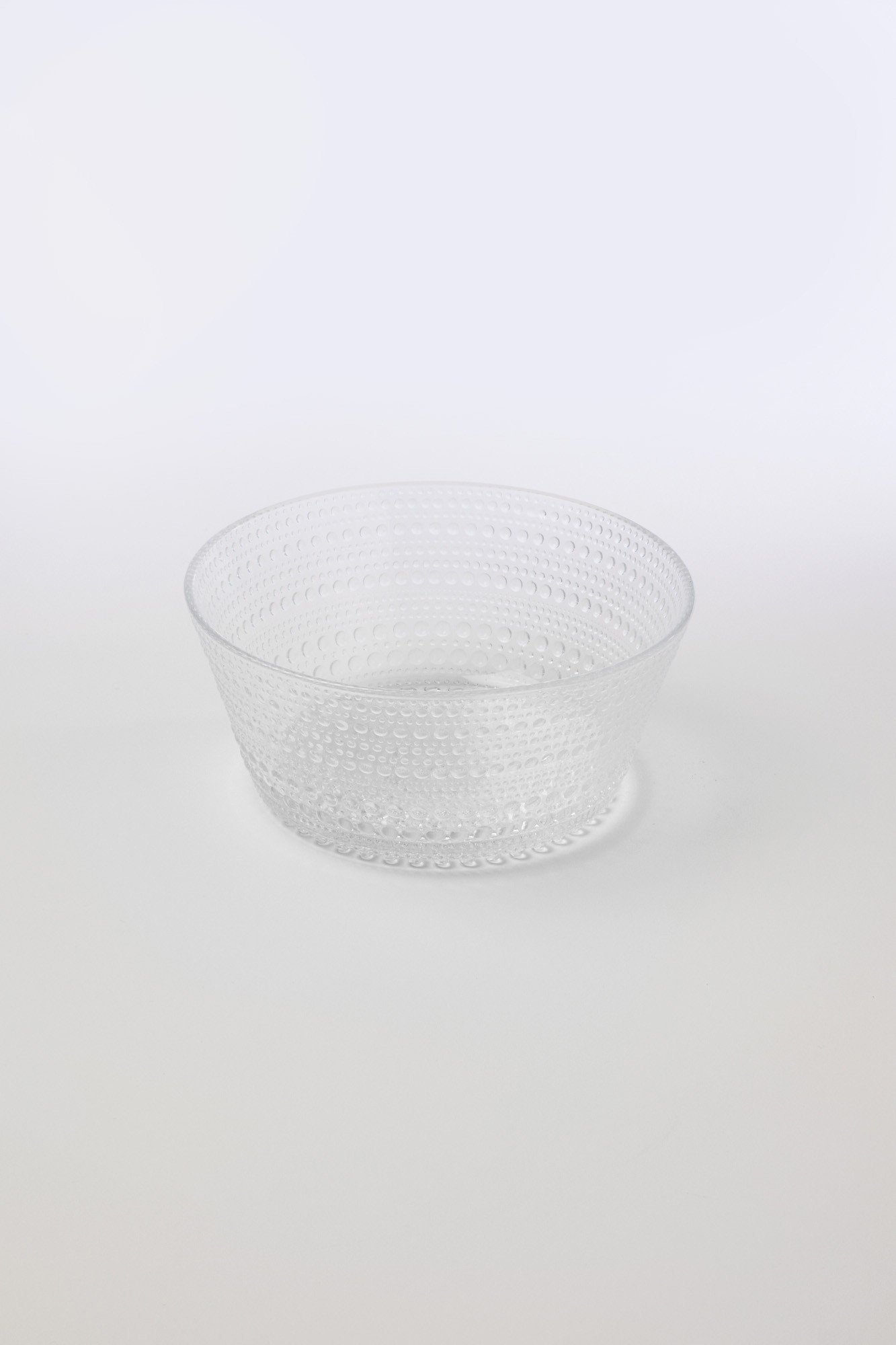 【イッタラ/iittala / GOODS】のカステヘルミ ボウル 1.4L インテリア・キッズ・メンズ・レディースファッション・服の通販 founy(ファニー) 　ガラス　Glass　テーブル　Table　ホーム・キャンプ・アウトドア・お取り寄せ　Home,Garden,Outdoor,Camping Gear　キッチン・ダイニング　Kitchen Dining　キッチン家電・キッチン用品　Kitchenware　クリア|ID: prp329100004018919 ipo3291000000026648690