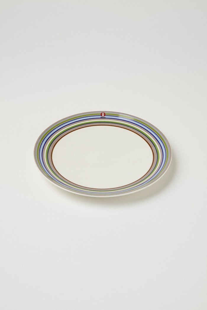 【イッタラ/iittala / GOODS】のオリゴ プレート 20cm インテリア・キッズ・メンズ・レディースファッション・服の通販 founy(ファニー) https://founy.com/ カラフル Colorful Design シンプル Simple, Minimal ストライプ Stripe, Striped Pattern テーブル Table, Dining Table ビビッド Vivid, Bright Tone フォルム Silhouette, Form プレート Plate, Dish 人気 Popular, Best Seller ホーム・キャンプ・アウトドア・お取り寄せ Home Living / Home & Lifestyle / Camping Gear / Outdoor Camping キッチン・ダイニング Kitchen & Dining Essentials. Stylish & Functional Tableware キッチン家電・キッチン用品 Kitchen Appliances & Tools |ID: prp329100004018945 ipo3291000000032464943