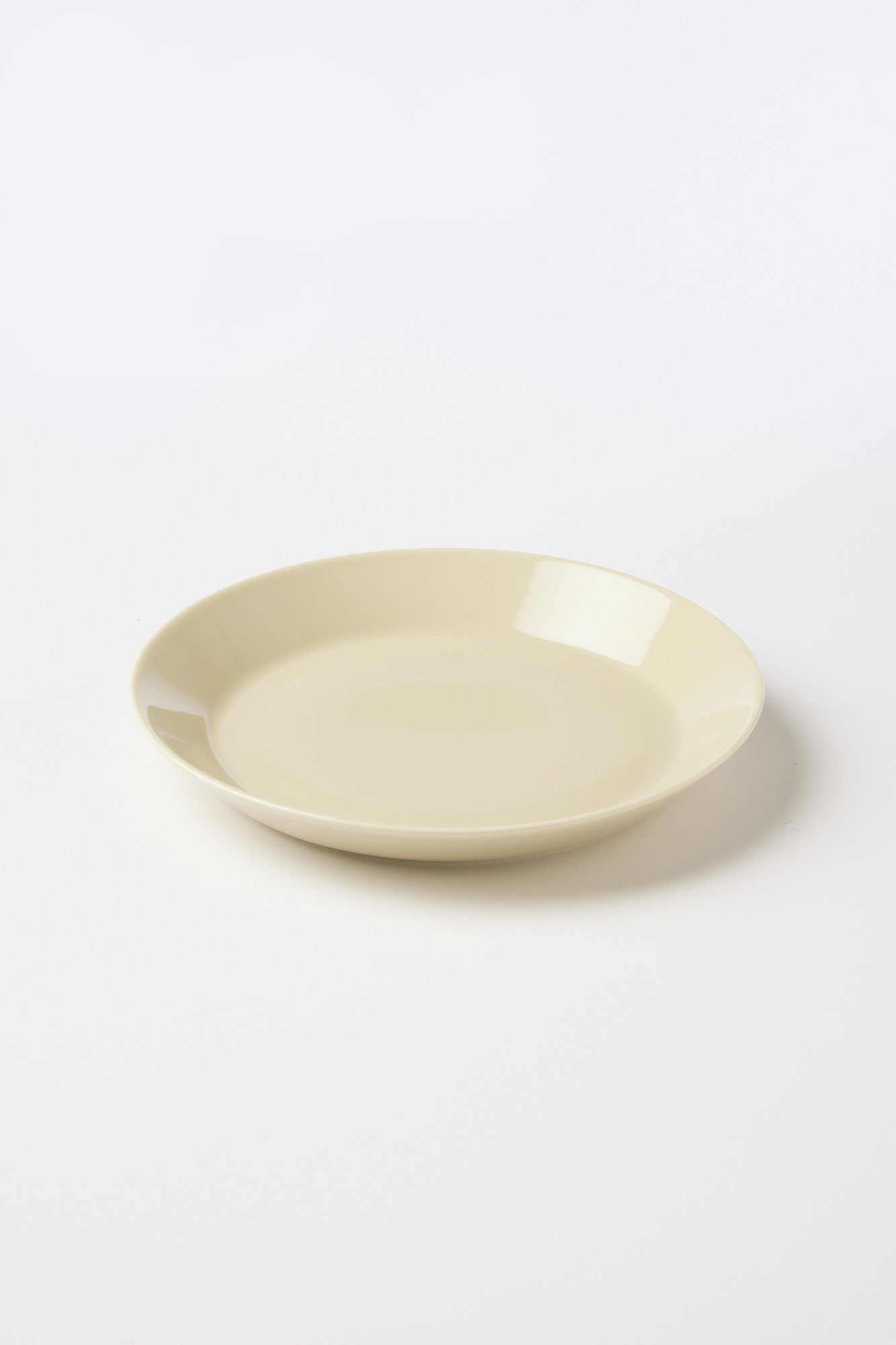 【イッタラ/iittala / GOODS】のティーマ プレート 21cm 人気、トレンドファッション・服の通販 founy(ファニー) 　テーブル　Table　プレート　Plate　ホーム・キャンプ・アウトドア・お取り寄せ　Home,Garden,Outdoor,Camping Gear　キッチン・ダイニング　Kitchen Dining　キッチン家電・キッチン用品　Kitchenware　 other-1|ID: prp329100004019003 ipo3291000000026648921