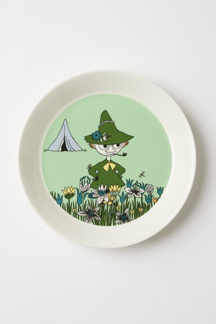 【ムーミン バイ アラビア/MOOMIN by ARABIA / GOODS】のムーミン クラシック プレート 19cm スナフキン インテリア・キッズ・メンズ・レディースファッション・服の通販 founy(ファニー) https://founy.com/ イラスト Illustration キャラクター Character, Licensed Characters ギフト プレゼント Gift / Present クラシック Classic, Timeless Style テーブル Table, Dining Table プレート Plate, Dish ホーム・キャンプ・アウトドア・お取り寄せ Home Living / Home & Lifestyle / Camping Gear / Outdoor Camping キッチン・ダイニング Kitchen & Dining Essentials. Stylish & Functional Tableware キッチン家電・キッチン用品 Kitchen Appliances & Tools |ID: prp329100004019122 ipo3291000000035447165