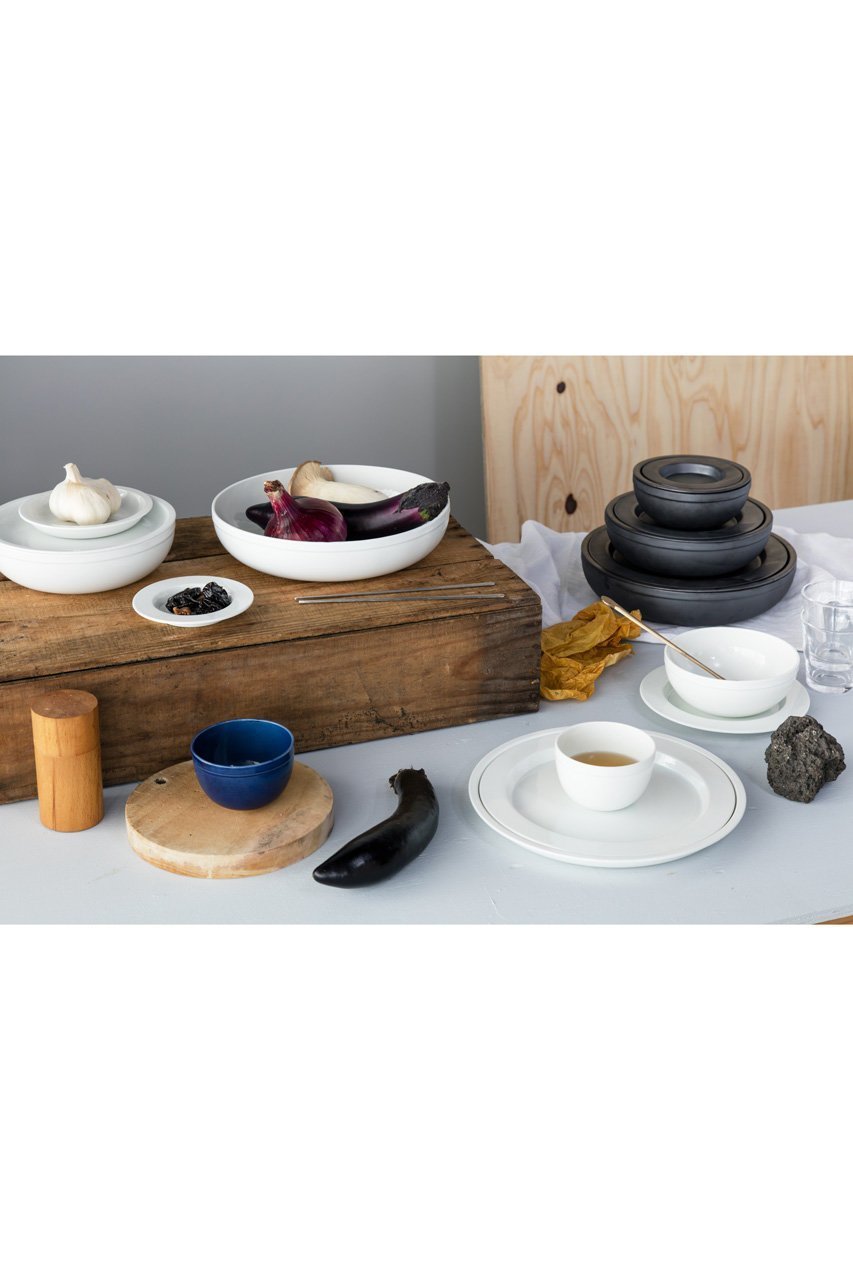 【ニーゼロイチロク/2016 / GOODS】の【Teruhiro Yanagihara】プレート 140 人気、トレンドファッション・服の通販 founy(ファニー) イタリア Italy テーブル Table, Dining Table フォルム Silhouette, Form プレート Plate, Dish ホーム・キャンプ・アウトドア・お取り寄せ Home Living / Home & Lifestyle / Camping Gear / Outdoor Camping キッチン・ダイニング Kitchen & Dining Essentials. Stylish & Functional Tableware キッチン家電・キッチン用品 Kitchen Appliances & Tools other-3|ID: prp329100004019144 ipo3291000000035447228