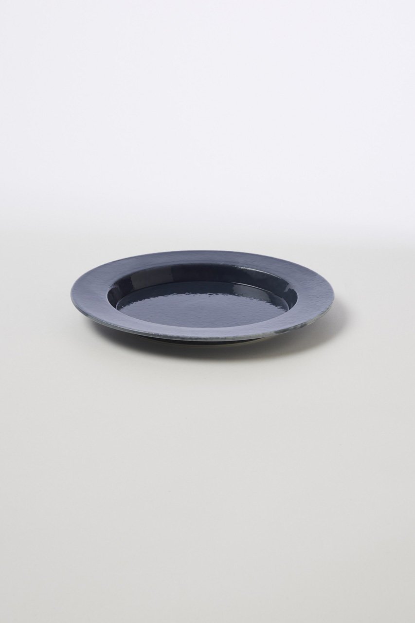 【ニーゼロイチロク/2016 / GOODS】の【Teruhiro Yanagihara】リムプレート 180 インテリア・キッズ・メンズ・レディースファッション・服の通販 founy(ファニー) イタリア Italy テーブル Table, Dining Table 人気 Popular, Best Seller バランス Balance, Style Balance プレート Plate, Dish ホーム・キャンプ・アウトドア・お取り寄せ Home Living / Home & Lifestyle / Camping Gear / Outdoor Camping キッチン・ダイニング Kitchen & Dining Essentials. Stylish & Functional Tableware キッチン家電・キッチン用品 Kitchen Appliances & Tools グレー|ID: prp329100004019148 ipo3291000000035447236