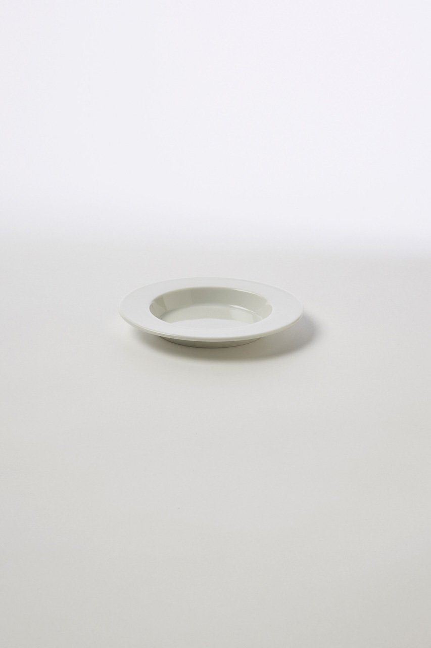 【ニーゼロイチロク/2016 / GOODS】の【Teruhiro Yanagihara】リムプレート 120 インテリア・キッズ・メンズ・レディースファッション・服の通販 founy(ファニー) イタリア Italy テーブル Table, Dining Table 人気 Popular, Best Seller バランス Balance, Style Balance プレート Plate, Dish ホーム・キャンプ・アウトドア・お取り寄せ Home Living / Home & Lifestyle / Camping Gear / Outdoor Camping キッチン・ダイニング Kitchen & Dining Essentials. Stylish & Functional Tableware キッチン家電・キッチン用品 Kitchen Appliances & Tools ホワイト|ID: prp329100004019153 ipo3291000000035447256