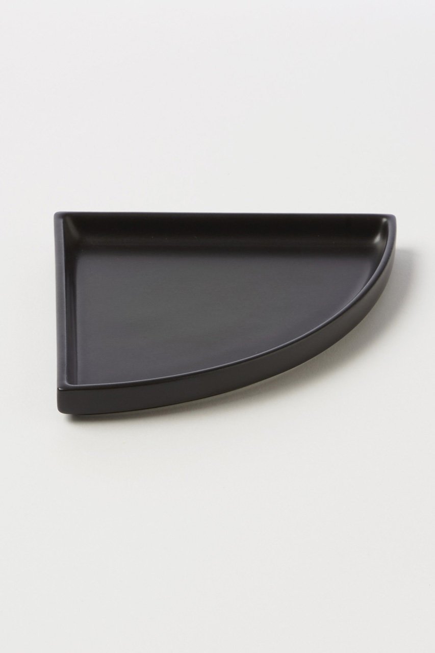 【ニーゼロイチロク/2016 / GOODS】の【Tomas Alonso】クォータープレート 100 インテリア・キッズ・メンズ・レディースファッション・服の通販 founy(ファニー) 　イタリア　Italy　コンパクト　Compact, Small Size　ステーショナリー　Stationery, Office Supplies　テーブル　Table, Dining Table　デスク　Desk, Work Desk　ビビッド　Vivid, Bright Tone　フランス　France, French　プレート　Plate, Dish　ロンドン　London Style, British Inspired　ビジネス 仕事 通勤　Business / Work / Commuting　ホーム・キャンプ・アウトドア・お取り寄せ　Home Living / Home & Lifestyle / Camping Gear / Outdoor Camping　キッチン・ダイニング　Kitchen & Dining Essentials. Stylish & Functional Tableware　キッチン家電・キッチン用品　Kitchen Appliances & Tools　ブラック|ID: prp329100004019178 ipo3291000000035447303