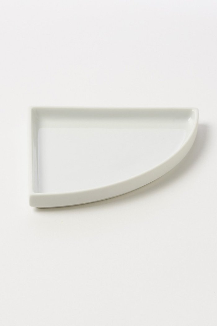 【ニーゼロイチロク/2016 / GOODS】の【Tomas Alonso】クォータープレート 100 インテリア・キッズ・メンズ・レディースファッション・服の通販 founy(ファニー) https://founy.com/ イタリア Italy コンパクト Compact, Small Size ステーショナリー Stationery, Office Supplies テーブル Table, Dining Table デスク Desk, Work Desk ビビッド Vivid, Bright Tone フランス France, French プレート Plate, Dish ロンドン London Style, British Inspired ビジネス 仕事 通勤 Business / Work / Commuting ホーム・キャンプ・アウトドア・お取り寄せ Home Living / Home & Lifestyle / Camping Gear / Outdoor Camping キッチン・ダイニング Kitchen & Dining Essentials. Stylish & Functional Tableware キッチン家電・キッチン用品 Kitchen Appliances & Tools |ID: prp329100004019179 ipo3291000000035447308