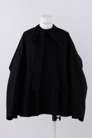 【エンフォルド/ENFOLD】のタイプライター ギャザーフレアブルゾン 人気、トレンドファッション・服の通販 founy(ファニー) ファッション Fashion レディースファッション Fashion for Women アウター Coat / Outerwear Collection レディースジャケット・軽アウター Jackets ブルゾンジャケット・スポーティアウター Blouson Jackets コンパクト Compact, Small Size サマー Summer, Summer Style ジャケット Jacket, Outerwear センター Center, Center Line タイプライター Typewriter Fabric, Crisp Cotton フロント Front, Front Design ブルゾン Blouson, Bomber Jacket エレガント 上品 Elegant 夏 Summer |ID:prp329100004019266