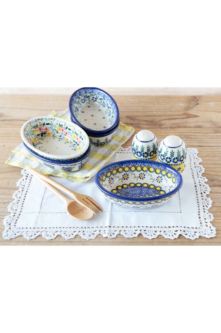 【ポーリッシュポタリー/Polish Pottery / GOODS】のオーブン皿・オーバル・ミニ 人気、トレンドファッション・服の通販 founy(ファニー) 　オーバル　Oval Design　テーブル　Table, Dining Table　パターン　Pattern, Design Print　人気　Popular, Best Seller　定番　Standard, Basic Item　皿　Plate, Dish　ホーム・キャンプ・アウトドア・お取り寄せ　Home Living / Home & Lifestyle / Camping Gear / Outdoor Camping　キッチン・ダイニング　Kitchen & Dining Essentials. Stylish & Functional Tableware　キッチン家電・キッチン用品　Kitchen Appliances & Tools　other-4|ID: prp329100004019347 ipo3291000000035447751