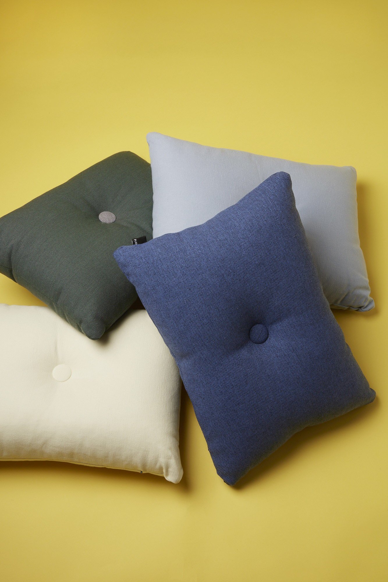 【ヘイ/HAY / GOODS】のDot Cushion Steelcut Trio 人気、トレンドファッション・服の通販 founy(ファニー) 　おすすめ　Recommended / Our Picks　クッション　Cushion, Throw Pillow　サテン　Satin, Glossy Fabric　シンプル　Simple, Minimal　other-3|ID: prp329100004019486 ipo3291000000031449411