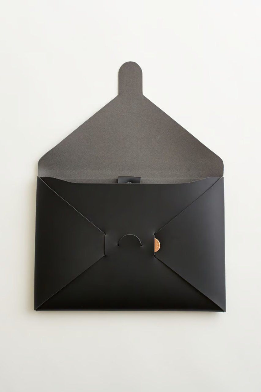 【イロセ/i ro se / GOODS】のSEAMLESS CLUTCH BAG-M 人気、トレンドファッション・服の通販 founy(ファニー) 　クッション　Cushion, Throw Pillow　クラッチ　Clutch, Clutch Bag　軽量　Lightweight, Ultra Light　シンプル　Simple, Minimal　タオル　Towel, Bath Towel　フェイクレザー　Faux Leather, PU Leather　フェルト　Felt, Felt Fabric　ポケット　Pocket, Pocket Detail　other-7|ID: prp329100004019612 ipo3291000000031449670
