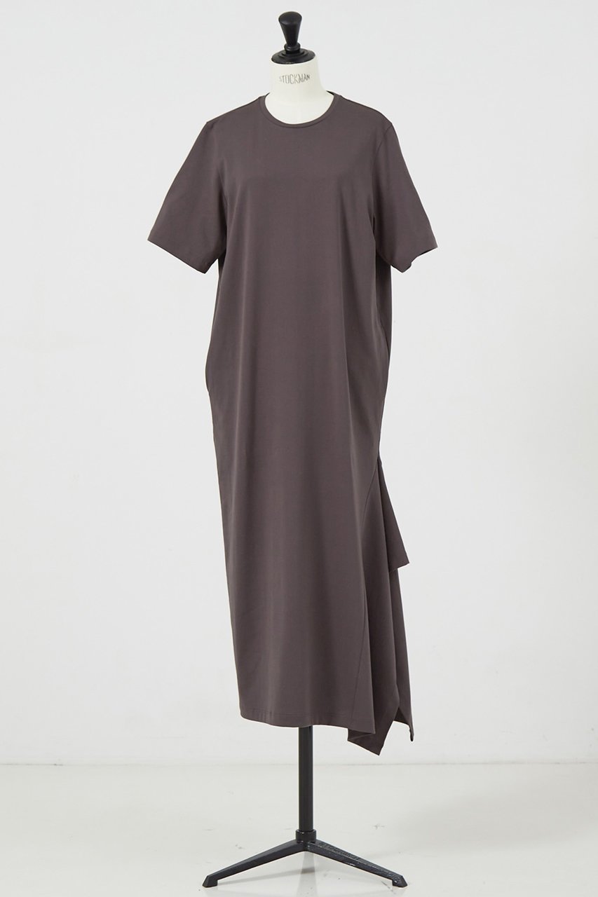 【デザイン ワークス/DESIGN WORKS】のサイドスリット半袖ワンピース インテリア・キッズ・メンズ・レディースファッション・服の通販 founy(ファニー) 　ファッション　Fashion　レディースファッション　Fashion for Women　ワンピース　Dresses　チュニック　Tunic Tops & Dresses　イレギュラーヘム　Irregular Hem　シンプル　Simple, Minimal　スリット　Slit, Slit Detail　チュニック　Tunic, Long Top　再入荷　Restock / Back in Stock　半袖　Short Sleeve, Half Sleeve　チャコールグレー|ID: prp329100004020604 ipo3291000000032896953