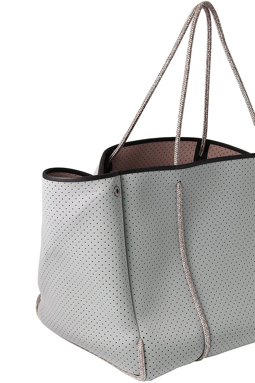 【ステイトオブエスケープ/STATE OF ESCAPE】の【ELLESHOP別注】Escape tote 人気、トレンドファッション・服の通販 founy(ファニー) 　ファッション　Fashion　レディースファッション　Fashion for Women　バッグ　Bags　ユニセックス　Unisex, Genderless　エレガント 上品　Elegant　シンプル　Simple, Minimal　トレンド　Trend, Trending Now　ポーチ　Pouch, Small Case　別注　Limited Edition, Custom Order　旅行　Travel　other-4|ID: prp329100004021503 ipo3291000000032798082