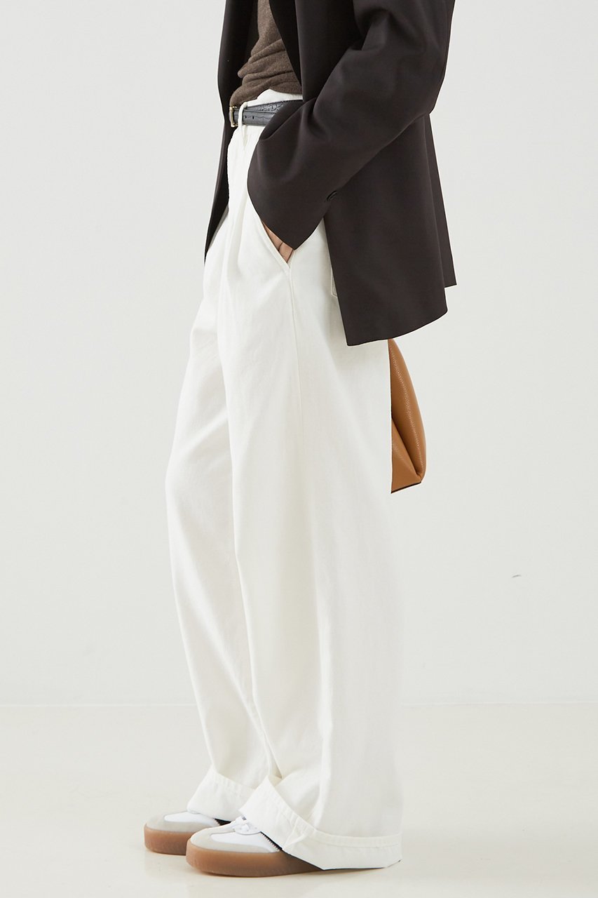 【ザ ストア バイ シー/THE STORE by C】のデニムパンツ インテリア・キッズ・メンズ・レディースファッション・服の通販 founy(ファニー) 　ファッション　Fashion　レディースファッション　Fashion for Women　パンツ　Pants & Trousers　デニムパンツ・ジーンズ・美脚デニム　Denim Jeans & Pants　とろみ　Fluid, Flowy Fabric　デニム　Denim, Jeans Material　フォルム　Silhouette, Form　ホワイト|ID: prp329100004028025 ipo3291000000032818326
