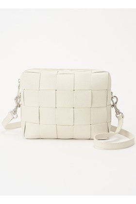 【イアクッチ/IACUCCI】のベルタ S CERVO 人気、トレンドファッション・服の通販 founy(ファニー) ファッション Fashion レディースファッション Fashion for Women バッグ Bags ショルダー Shoulder, Shoulder Strap ポケット Pocket, Pocket Detail メッシュ Mesh, Net Fabric 人気 Popular, Best Seller 旅行 Travel 財布 Wallet, Purse |ID:prp329100004033412