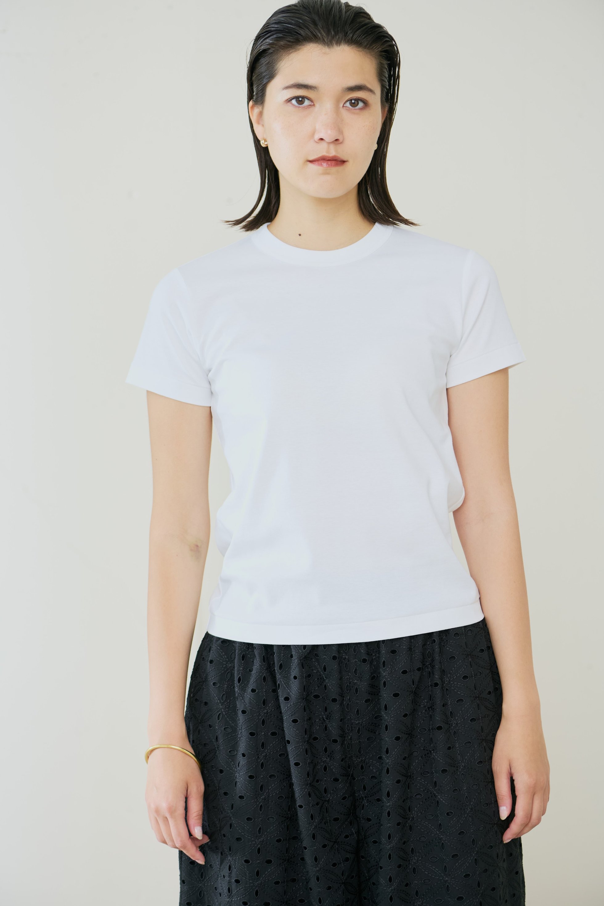 【ジェイドット/j.】のプレミアムコットンベーシックTシャツ 大人の最旬トレンドファッション＆コーディネート founy(ファウニー) 　ファッション　Fashion　レディースファッション　Fashion for Women　トップス・カットソー　Cut & Sew Tops　シャツ・ブラウス・オフィスカジュアル　Elegant Blouses & Button-Ups　ロングTシャツ・Tシャツ　Longline T-Shirts & Tees　カットソー・ベーシックTシャツ　Cut-and-Sewn Tops / Stretch Tees & Basics　コンパクト　Compact, Small Size　ショート　Short, Short Length　スリーブ　Sleeve, Long Sleeve / Short Sleeve　フォルム　Silhouette, Form　ベーシック　Basic, Essential　other-8|ID: prp329100004034646 ipo3291000000036969324