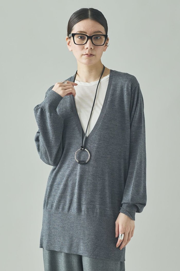 【カレンソロジー/Curensology】のファインウールVネックプルオーバー インテリア・キッズ・メンズ・レディースファッション・服の通販 founy(ファニー) https://founy.com/ ファッション Fashion レディースファッション Fashion for Women トップス・カットソー Cut & Sew Tops ニット Knit Tops & Sweaters カジュアルプルオーバー・ニットトップス Pullovers & Knit Tops / Casual Pullovers Vネックトップス V-Neck Tops / V-Cut Neckline Shirts おすすめ Recommended / Our Picks なめらか Smooth, Silky Texture シンプル Simple, Minimal タンク Tank Top, Sleeveless Top |ID: prp329100004041847 ipo3291000000036896426