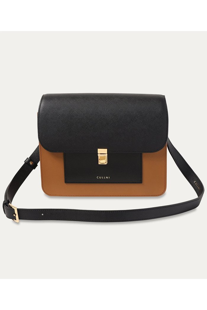【クルニ/CULLNI】の【UNISEX】Leather Flap ショルダーバッグ インテリア・キッズ・メンズ・レディースファッション・服の通販 founy(ファニー) https://founy.com/ ファッション Fashion レディースファッション WOMEN バッグ Bag ユニセックス Unisex バランス Balance フェイクスウェード Faux Suede フラップ Flap ポケット Pocket モダン Modern エレガント 上品 Elegant |ID: prp329100004041887 ipo3291000000026992121