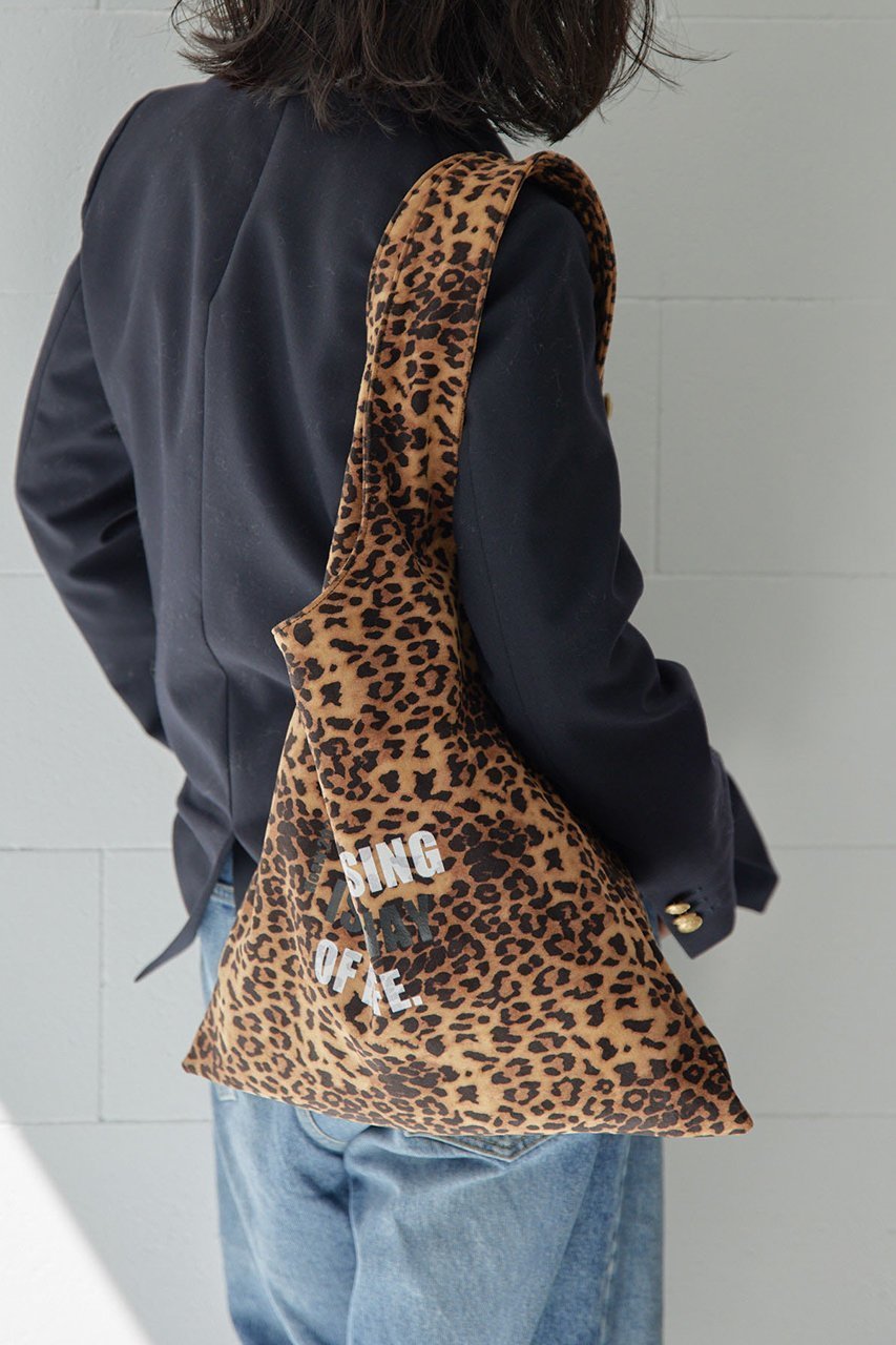 【ウィムガゼット/Whim Gazette】の【Hoaw.】ショッパーバッグ 人気、トレンドファッション・服の通販 founy(ファニー) 　ファッション　Fashion　レディースファッション　Fashion for Women　バッグ　Bags　アクセサリー　Fashion Accessories　シューズ　Shoes, Footwear　プリント　Print, Printed Pattern　ベロア　Velour, Soft Velvet　レオパード　Leopard, Animal Print　エレガント 上品　Elegant　再入荷　Restock / Back in Stock　無地　Plain, Solid Color　軽量　Lightweight, Ultra Light　other-4|ID: prp329100004045592 ipo3291000000032779845