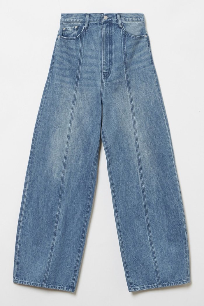 【アルアバイル/allureville】のラインデニムパンツ インテリア・キッズ・メンズ・レディースファッション・服の通販 founy(ファニー) https://founy.com/ ファッション Fashion レディースファッション Fashion for Women パンツ Pants & Trousers デニムパンツ・ジーンズ・美脚デニム Denim Jeans & Pants シンプル Simple, Minimal センター Center, Center Line ダメージ Distressed, Destroyed デニム Denim, Jeans Material フェミニン Feminine, Girly フォルム Silhouette, Form |ID: prp329100004045613 ipo3291000000032936506
