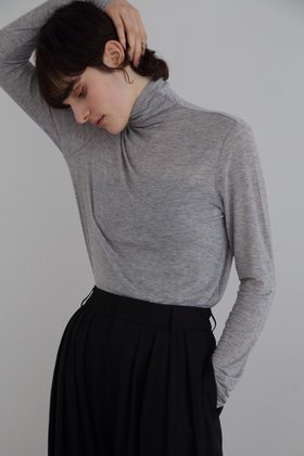 【ル フィル/LE PHIL】のシアージャージートップス 人気、トレンドファッション・服の通販 founy(ファニー) ファッション Fashion レディースファッション Fashion for Women トップス・カットソー Cut & Sew Tops シャツ・ブラウス・オフィスカジュアル Elegant Blouses & Button-Ups ロングTシャツ・Tシャツ Longline T-Shirts & Tees カットソー・ベーシックTシャツ Cut-and-Sewn Tops / Stretch Tees & Basics なめらか Smooth, Silky Texture インナー Innerwear シンプル Simple, Minimal スリーブ Sleeve, Long Sleeve / Short Sleeve ロング Long, Long-Length 秋 Autumn |ID:prp329100004045661