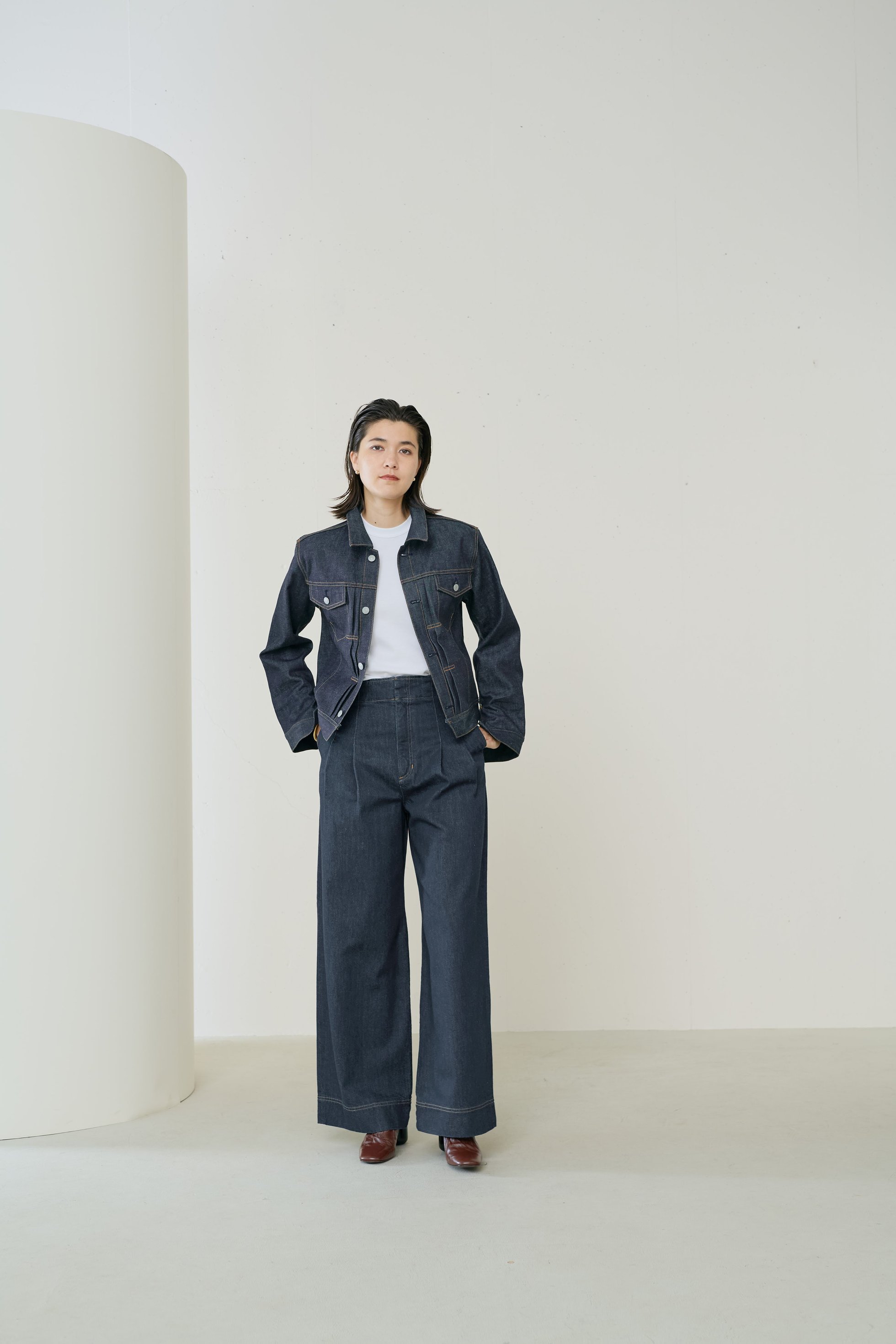 【ジェイドット/j.】のインディゴデニムタックワイドパンツ 人気、トレンドファッション・服の通販 founy(ファニー) 　ファッション　Fashion　レディースファッション　Fashion for Women　パンツ　Pants & Trousers　デニムパンツ・ジーンズ・美脚デニム　Denim Jeans & Pants　デニム　Denim, Jeans Material　バランス　Balance, Style Balance　ヴィンテージ　Vintage Style　other-7|ID: prp329100004045686 ipo3291000000035755317