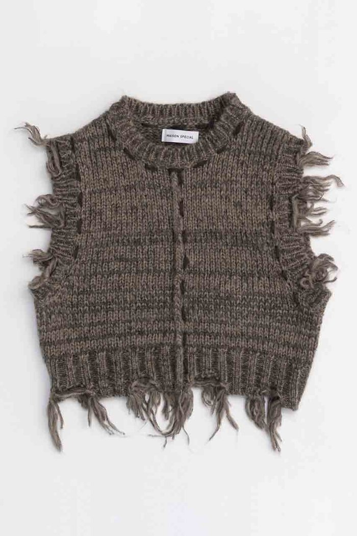 【メゾンスペシャル/MAISON SPECIAL】のDistressed Effect Fringe Knit Vest/ダメージフリンジベスト インテリア・キッズ・メンズ・レディースファッション・服の通販 founy(ファニー) https://founy.com/ ファッション Fashion レディースファッション WOMEN トップス・カットソー Tops/Tshirt ニット Knit Tops ベスト/ジレ Gilets/Vests プルオーバー Pullover コンパクト Compact ダメージ Damage ハンド Hand ベスト Vest ミックス Mix ループ Loop A/W・秋冬 Aw・Autumn/Winter・Fw・Fall-Winter おすすめ Recommend 2024年 2024 2024-2025秋冬・A/W Aw/Autumn/Winter/Fw/Fall/2024-2025 |ID: prp329100004054631 ipo3291000000027287086