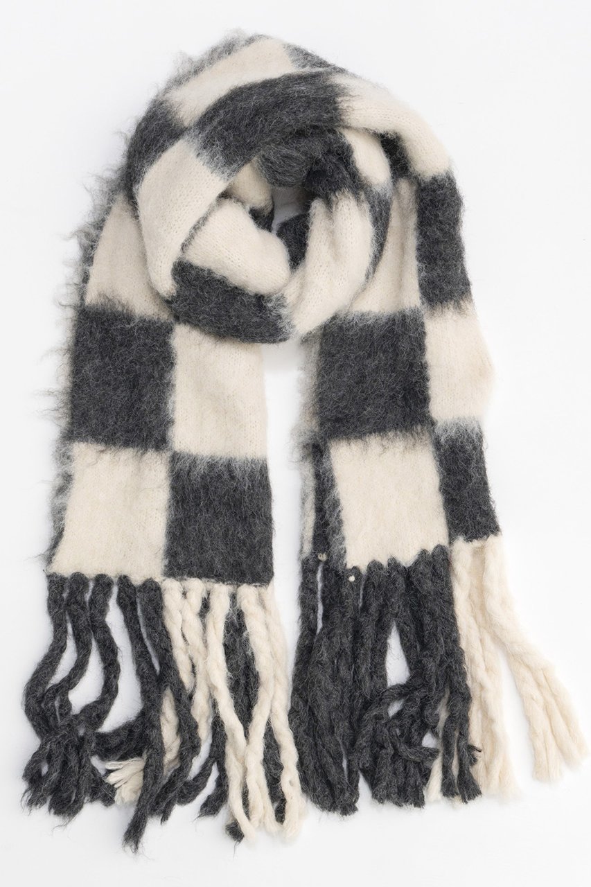 【メゾンスペシャル/MAISON SPECIAL】のBlock Check Shaggy knit Muffler/ブロックチェックシャギーニットマフラー インテリア・キッズ・メンズ・レディースファッション・服の通販 founy(ファニー) 　ファッション　Fashion　レディースファッション　Fashion for Women　ストール　Soft & Warm Scarves　マフラー・スヌード / 冬小物の定番　Scarves & Mufflers　おすすめ　Recommended / Our Picks　ギフト プレゼント　Gift / Present　シンプル　Simple, Minimal　ストール　Stole, Wrap　チェック　Check, Plaid, Tartan　ブロック　Block, Solid Block Pattern　マフラー　Scarf, Muffler　冬　Winter / This Winter　無地　Plain, Solid Color　C.GRY(チャコールグレー)|ID: prp329100004055827 ipo3291000000032822315