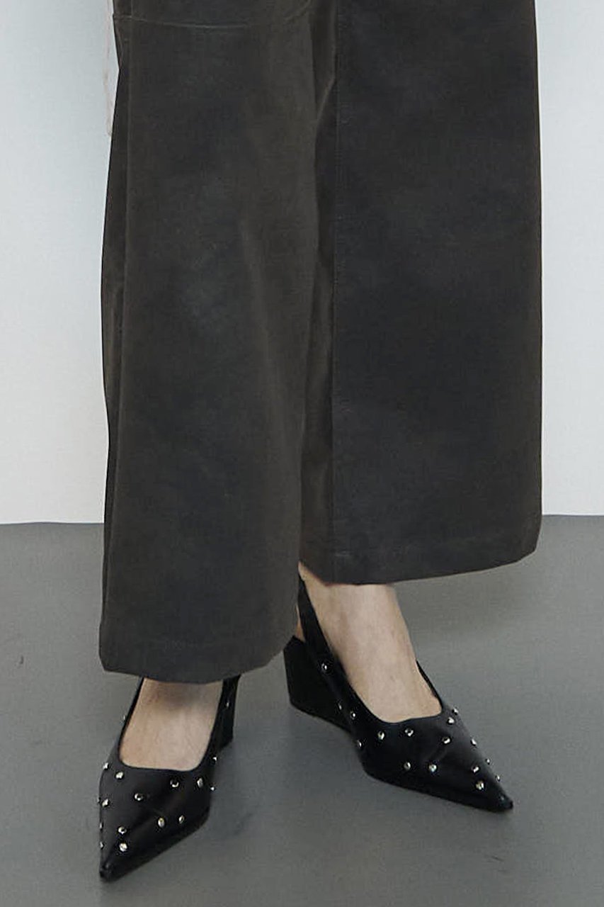 【メゾンスペシャル/MAISON SPECIAL】の2way Studs Wedge Sole Pumps/2WAYスタッズウェッジソールパンプス 人気、トレンドファッション・服の通販 founy(ファニー) 　ファッション　Fashion　レディースファッション　Fashion for Women　クッション　Cushion, Throw Pillow　スタッズ　Studs, Metal Accents　トレンド　Trend, Trending Now　フィット　Fit, Slim Fit　フェイクレザー　Faux Leather, PU Leather　ポインテッド　Pointed Toe, Sharp Toe　リアル　Real, Realistic　A/W・秋冬　Autumn/Winter　other-6|ID: prp329100004060617 ipo3291000000035689581