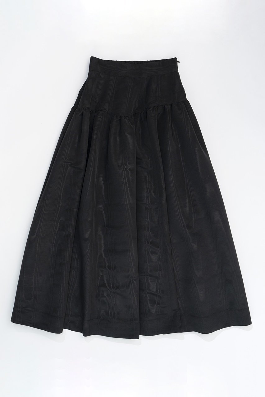 【メゾンスペシャル/MAISON SPECIAL】のMoire Volume Skirt/モアレボリュームスカート 人気、トレンドファッション・服の通販 founy(ファニー) 　ファッション　Fashion　レディースファッション　WOMEN　スカート　Skirt　ロングスカート　Long Skirt　おすすめ　Recommend　スニーカー　Sneakers　バランス　Balance　マキシ　Maxi　ラグジュアリー　Luxury　リュクス　Luxe　ロング　Long　エレガント 上品　Elegant　 other-1|ID: prp329100004060619 ipo3291000000027345068