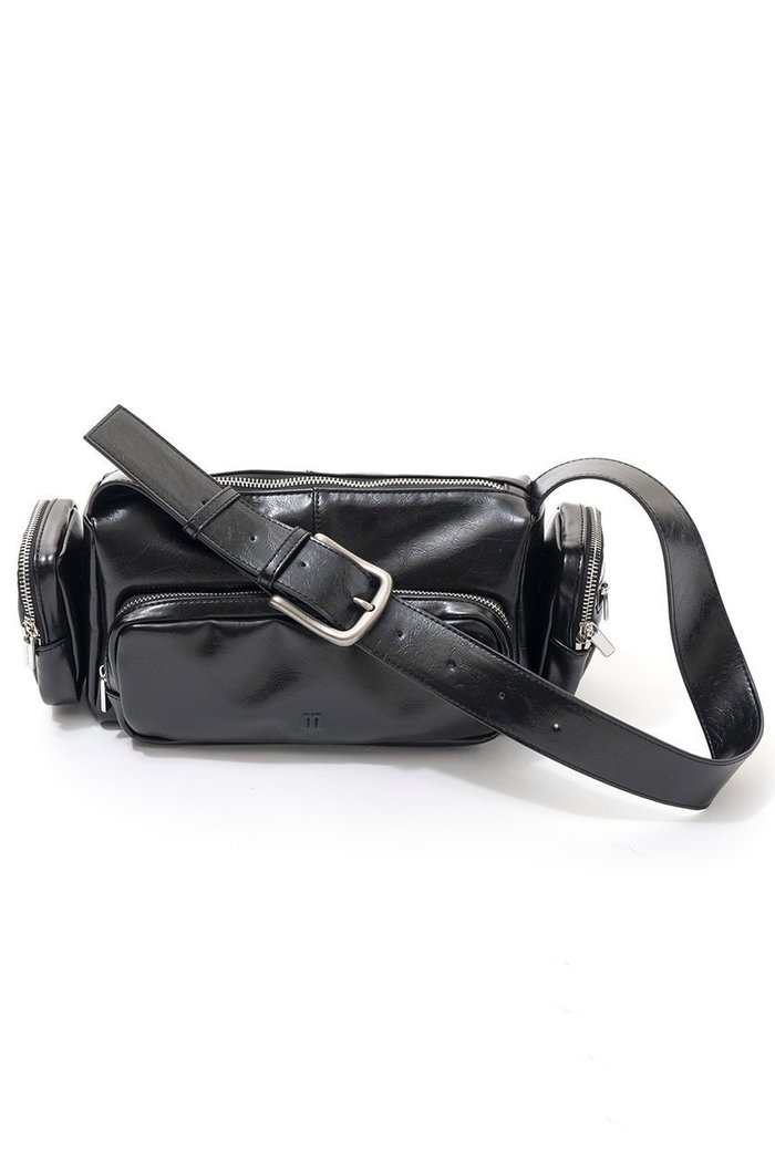 【メゾンスペシャル/MAISON SPECIAL】のGadget Bag/ガジェットバッグ インテリア・キッズ・メンズ・レディースファッション・服の通販 founy(ファニー) https://founy.com/ ファッション Fashion レディースファッション Fashion for Women バッグ Bags クラッシュ Distressed, Crashed Style ショルダー Shoulder, Shoulder Strap トレンド Trend, Trending Now ポケット Pocket, Pocket Detail 今季 This Season, Current Season |ID: prp329100004060637 ipo3291000000036025192