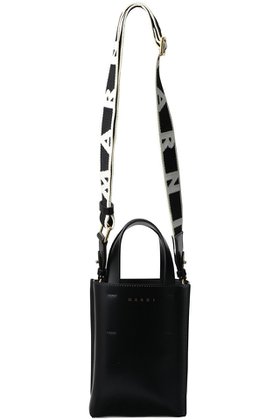 【マルニ/MARNI】 MUSEO NANO ロゴストラップ付きミニトートバッグ人気、トレンドファッション・服の通販 founy(ファニー) ファッション Fashion レディースファッション Fashion for Women バッグ Bags シンプル Simple, Minimal スポーティ Sporty, Casual Athletic ダウン Down, Puffer ラップ Wrap, Wrap Design 定番 Standard, Basic Item |ID:prp329100004062735