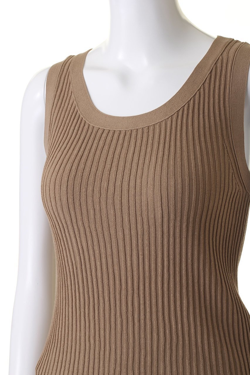 【アルアバイル/allureville】の2WAY リブタンク A 人気、トレンドファッション・服の通販 founy(ファニー) ファッション Fashion レディースファッション Fashion for Women トップス・カットソー Cut & Sew Tops キャミソール&ノースリーブ Camisoles & Sleeveless Tops シャツ・ブラウス・オフィスカジュアル Elegant Blouses & Button-Ups ロングTシャツ・Tシャツ Longline T-Shirts & Tees カットソー・ベーシックTシャツ Cut-and-Sewn Tops / Stretch Tees & Basics インナー Innerwear キャミソール Camisole, Spaghetti Strap Top ジャケット Jacket, Outerwear タンク Tank Top, Sleeveless Top フィット Fit, Slim Fit フロント Front, Front Design ロング Long, Long-Length other-5|ID: prp329100004062798 ipo3291000000032844680