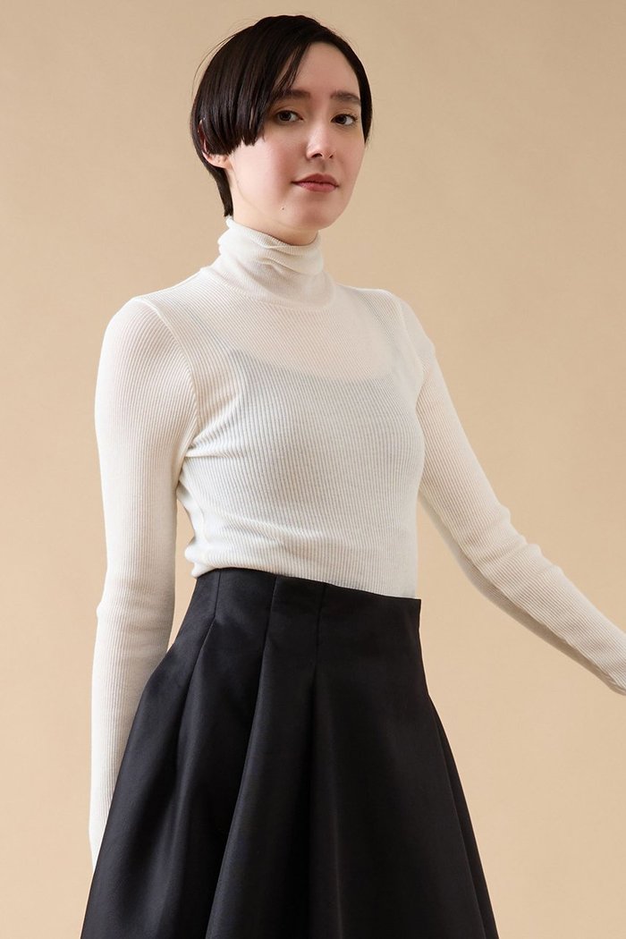 【マルティニーク/martinique】のコットンシルクハイネック インテリア・キッズ・メンズ・レディースファッション・服の通販 founy(ファニー) https://founy.com/ ファッション Fashion レディースファッション Fashion for Women トップス・カットソー Cut & Sew Tops ニット Knit Tops & Sweaters カジュアルプルオーバー・ニットトップス Pullovers & Knit Tops / Casual Pullovers おすすめ Recommended / Our Picks インナー Innerwear シルク Silk, 100% Silk ハイネック High Neck, Mock Neck 定番 Standard, Basic Item |ID: prp329100004070554 ipo3291000000036065171