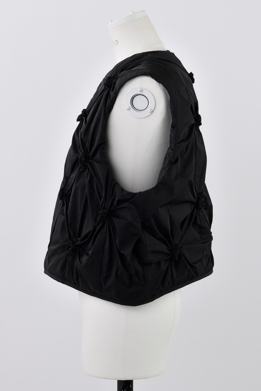 【エンフォルド/ENFOLD】のストレッチタフタ フラワーギャザーベスト 人気、トレンドファッション・服の通販 founy(ファニー) 　ファッション　Fashion　レディースファッション　Fashion for Women　アウター　Coat / Outerwear Collection　レディースジャケット・軽アウター　Jackets　ギャザー　Gathered, Ruffled　シンプル　Simple, Minimal　ジャケット　Jacket, Outerwear　ストレッチ　Stretch, Stretchy Fabric　タフタ　Taffeta, Structured Fabric　ダウン　Down, Puffer　パターン　Pattern, Design Print　フラワー　Flower, Floral　ベスト　Vest, Waistcoat　モチーフ　Motif, Design Theme　other-2|ID: prp329100004076143 ipo3291000000035747142