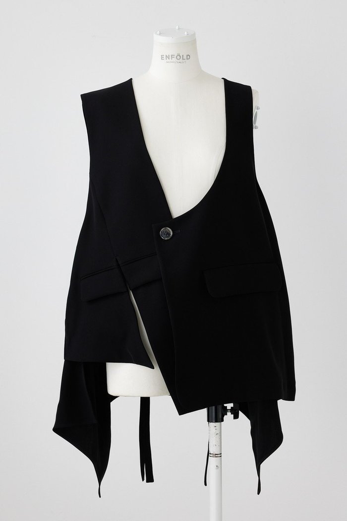 【エンフォルド/ENFOLD】のPEツイル アシンメベスト インテリア・キッズ・メンズ・レディースファッション・服の通販 founy(ファニー) https://founy.com/ ファッション Fashion レディースファッション Fashion for Women アウター Coat / Outerwear Collection トップス・カットソー Cut & Sew Tops キャミソール&ノースリーブ Camisoles & Sleeveless Tops シャツ・ブラウス・オフィスカジュアル Elegant Blouses & Button-Ups ベスト&ジレ / 重ね着スタイル Vests & Gilets シンプル Simple, Minimal セットアップ Set-Up, Coordinated Outfit ツイル Twist, Twisted Detail ノースリーブ Sleeveless, No-Sleeve ベスト Vest, Waistcoat ポケット Pocket, Pocket Detail |ID: prp329100004076152 ipo3291000000032903543