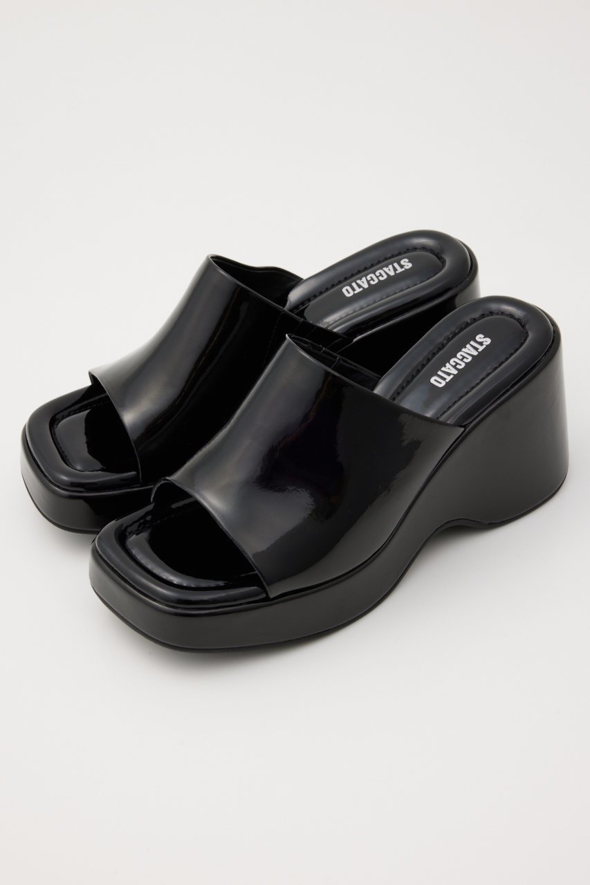 【スタッカート/STACCATO】のモドアグロスウェッジソールミュール インテリア・キッズ・メンズ・レディースファッション・服の通販 founy(ファニー) 　ファッション　Fashion　レディースファッション　Fashion for Women　インソール　Shoe Insole　エナメル　Patent Leather　クッション　Cushion, Throw Pillow　サンダル　Sandals, Summer Shoes　スクエア　Square, Square Shape　フォルム　Silhouette, Form　エレガント 上品　Elegant　ブラック|ID: prp329100004077735 ipo3291000000034940602