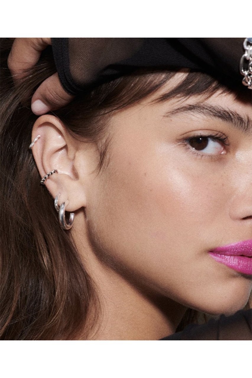 【デイジー ロンドン/DAISY LONDON】のMINI BOLD HOOP ピアス 人気、トレンドファッション・服の通販 founy(ファニー) 　ファッション　Fashion　レディースファッション　Fashion for Women　ジュエリー　Jewelry　ファッションリング　Fashion Rings　イヤリング・フープ・ドロップタイプ　Hoop, Drop & Clip Earrings　イヤリング　Earrings　シルバー　Silver, Metallic Silver　シンプル　Simple, Minimal　トレンド　Trend, Trending Now　ミックス　Mix, Mixed Style　モダン　Modern, Contemporary　エレガント 上品　Elegant　other-2|ID: prp329100004079360 ipo3291000000036002263