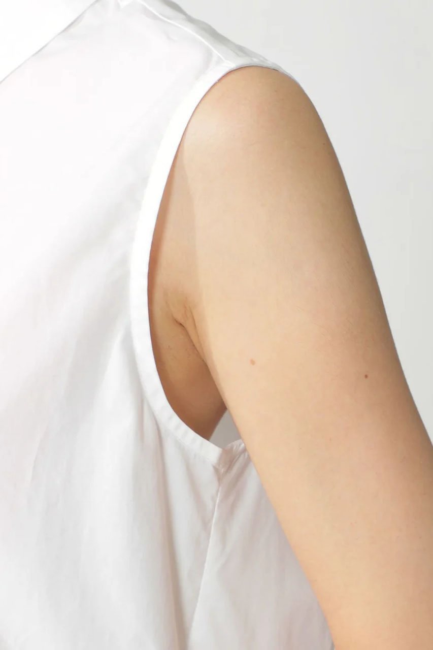 【エコアルフ/ECOALF】のANNA ノースリーブ シャツ / ANNA SHIRT WOMAN 人気、トレンドファッション・服の通販 founy(ファニー) 　ファッション　Fashion　レディースファッション　Fashion for Women　トップス・カットソー　Cut & Sew Tops　キャミソール&ノースリーブ　Camisoles & Sleeveless Tops　シャツ・ブラウス・オフィスカジュアル　Elegant Blouses & Button-Ups　ロングTシャツ・Tシャツ　Longline T-Shirts & Tees　カットソー・ベーシックTシャツ　Cut-and-Sewn Tops / Stretch Tees & Basics　なめらか　Smooth, Silky Texture　キャミソール　Camisole, Spaghetti Strap Top　コンパクト　Compact, Small Size　サマー　Summer, Summer Style　シンプル　Simple, Minimal　スリット　Slit, Slit Detail　タンク　Tank Top, Sleeveless Top　ノースリーブ　Sleeveless, No-Sleeve　エレガント 上品　Elegant　夏　Summer　other-6|ID: prp329100004080972 ipo3291000000032913437