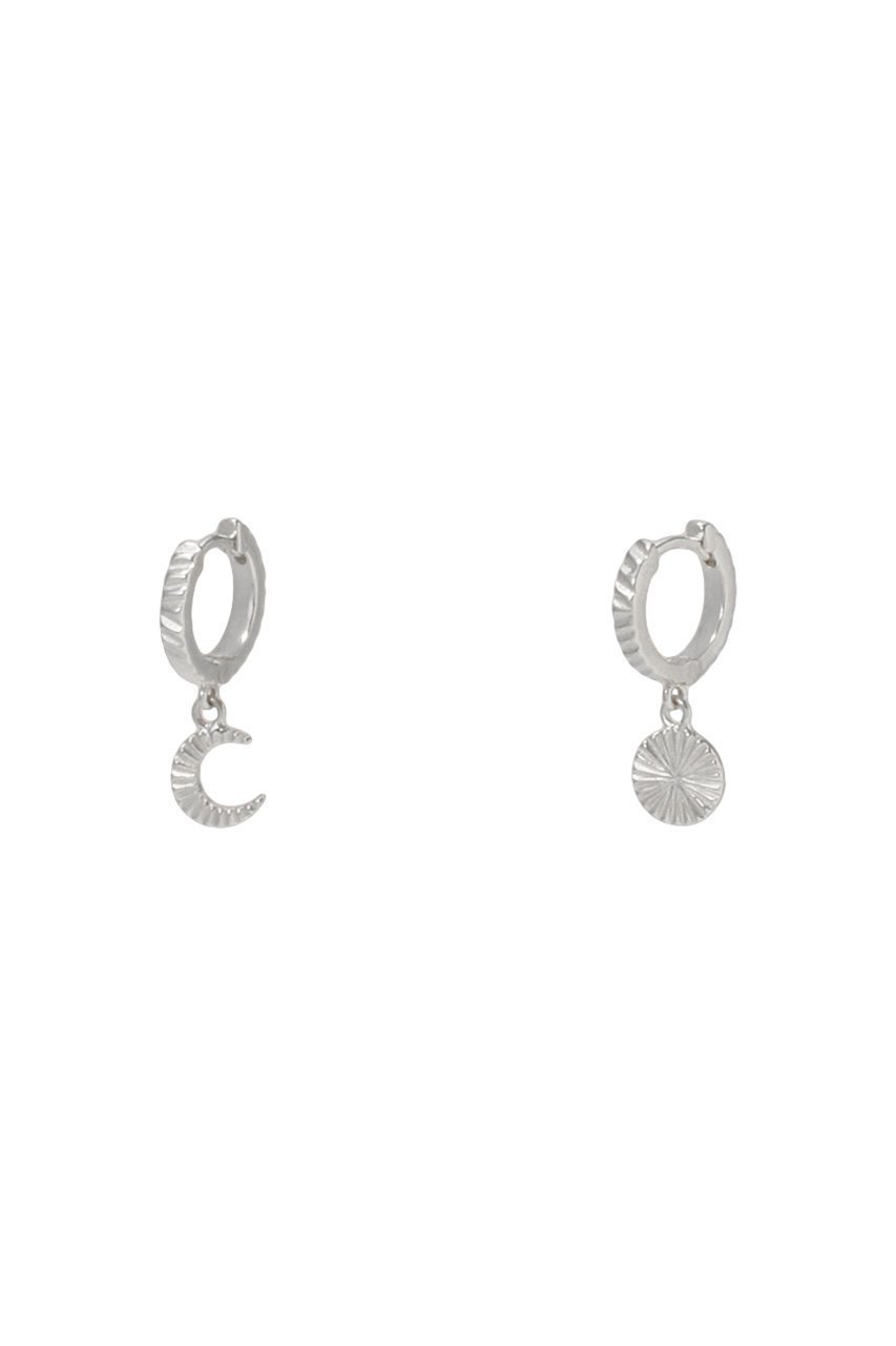 【デイジー ロンドン/DAISY LONDON】の【ESTEE LALONDE】 LUNA HUGGIE CHARM ピアス インテリア・キッズ・メンズ・レディースファッション・服の通販 founy(ファニー) 　ファッション　Fashion　レディースファッション　Fashion for Women　ジュエリー　Jewelry　ファッションリング　Fashion Rings　イヤリング・フープ・ドロップタイプ　Hoop, Drop & Clip Earrings　おすすめ　Recommended / Our Picks　イヤリング　Earrings　コレクション　Collection, Seasonal Line　シルバー　Silver, Metallic Silver　パーティ　Party, Party Style　エレガント 上品　Elegant　人気　Popular, Best Seller　再入荷　Restock / Back in Stock　シルバー|ID: prp329100004084835 ipo3291000000035786830