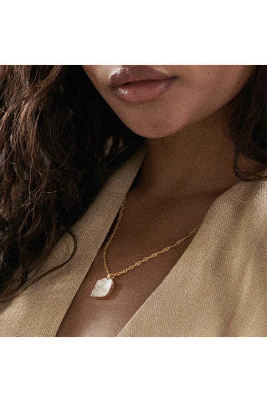 【デイジー ロンドン/DAISY LONDON】のORGANIC MOTHER OF PEARL ネックレス 人気、トレンドファッション・服の通販 founy(ファニー) 　ファッション　Fashion　レディースファッション　Fashion for Women　ジュエリー　Jewelry　ネックレス　Necklaces & Pendants　コレクション　Collection, Seasonal Line　スクエア　Square, Square Shape　ネックレス　Necklace, Pendant Necklace　プレート　Plate, Dish　other-7|ID: prp329100004084849 ipo3291000000035786869