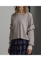 【ローズバッド/ROSE BUD】のフラワーサーマルトップス 人気、トレンドファッション・服の通販 founy(ファニー) ファッション Fashion レディースファッション WOMEN トップス・カットソー Tops/Tshirt シャツ/ブラウス Shirts/Blouses ロング / Tシャツ T-Shirts カットソー Cut and Sewn おすすめ Recommend クロップド Cropped スリーブ Sleeve フリル Frills プリント Print モチーフ Motif ロング Long ローズ Rose ワイド Wide 今季 This Season thumbnail グレー|ID: prp329100004086472 ipo3291000000027656118