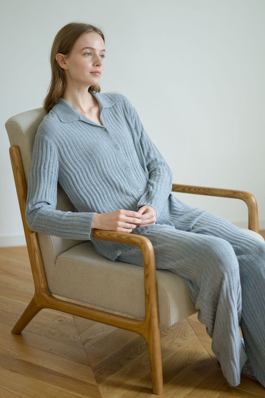 【ベアフット ドリームズ/BAREFOOT DREAMS】のコージーシックウルトラライト ウェーブシャツカーディガン 人気、トレンドファッション・服の通販 founy(ファニー) ファッション Fashion レディースファッション Fashion for Women トップス・カットソー Cut & Sew Tops ニット Knit Tops & Sweaters カーディガン・羽織り Layered Style Cardigans シャツ・ブラウス・オフィスカジュアル Elegant Blouses & Button-Ups ウェーブ Wavy Pattern カーディガン Cardigan, Knitwear トレンド Trend, Trending Now 羽織 Haori, Light Jacket other-8|ID: prp329100004088047 ipo3291000000032939718