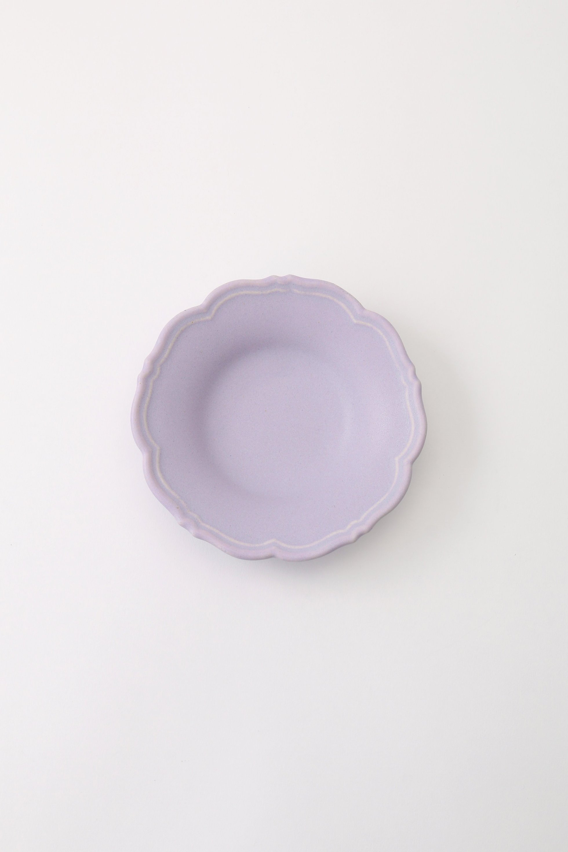 【あわびウェア/Awabi ware / GOODS】の輪花皿 S インテリア・キッズ・メンズ・レディースファッション・服の通販 founy(ファニー) 　吸水　Absorbent, Quick-Dry　皿　Plate, Dish　テーブル　Table, Dining Table　フォルム　Silhouette, Form　ギフト プレゼント　Gift / Present　新作・新入荷　New Arrivals / New In　ホーム・キャンプ・アウトドア・お取り寄せ　Home Living / Home & Lifestyle / Camping Gear / Outdoor Camping　キッチン・ダイニング　Kitchen & Dining Essentials. Stylish & Functional Tableware　キッチン家電・キッチン用品　Kitchen Appliances & Tools　パープル|ID: prp329100004091373 ipo3291000000034121666