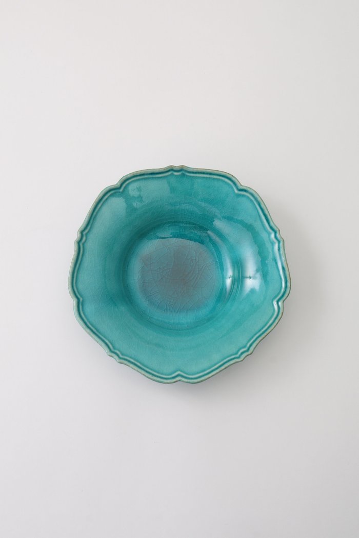 【あわびウェア/Awabi ware / GOODS】の輪花中深皿 インテリア・キッズ・メンズ・レディースファッション・服の通販 founy(ファニー) https://founy.com/ 吸水 Absorbent, Quick-Dry 皿 Plate, Dish テーブル Table, Dining Table フォルム Silhouette, Form ギフト プレゼント Gift / Present ホーム・キャンプ・アウトドア・お取り寄せ Home Living / Home & Lifestyle / Camping Gear / Outdoor Camping キッチン・ダイニング Kitchen & Dining Essentials. Stylish & Functional Tableware キッチン家電・キッチン用品 Kitchen Appliances & Tools |ID: prp329100004091397 ipo3291000000035695468