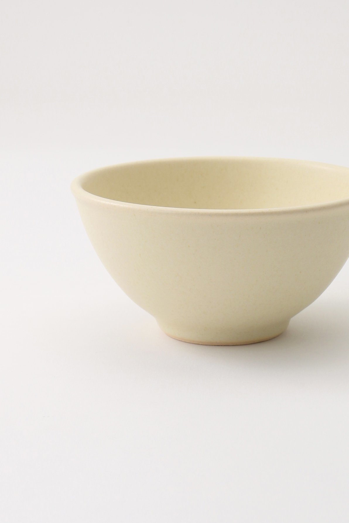 【あわびウェア/Awabi ware / GOODS】の単色茶碗・大 人気、トレンドファッション・服の通販 founy(ファニー) 　吸水　Absorbent, Quick-Dry　テーブル　Table, Dining Table　フォルム　Silhouette, Form　ギフト プレゼント　Gift / Present　ホーム・キャンプ・アウトドア・お取り寄せ　Home Living / Home & Lifestyle / Camping Gear / Outdoor Camping　キッチン・ダイニング　Kitchen & Dining Essentials. Stylish & Functional Tableware　キッチン家電・キッチン用品　Kitchen Appliances & Tools　other-3|ID: prp329100004091403 ipo3291000000032245300