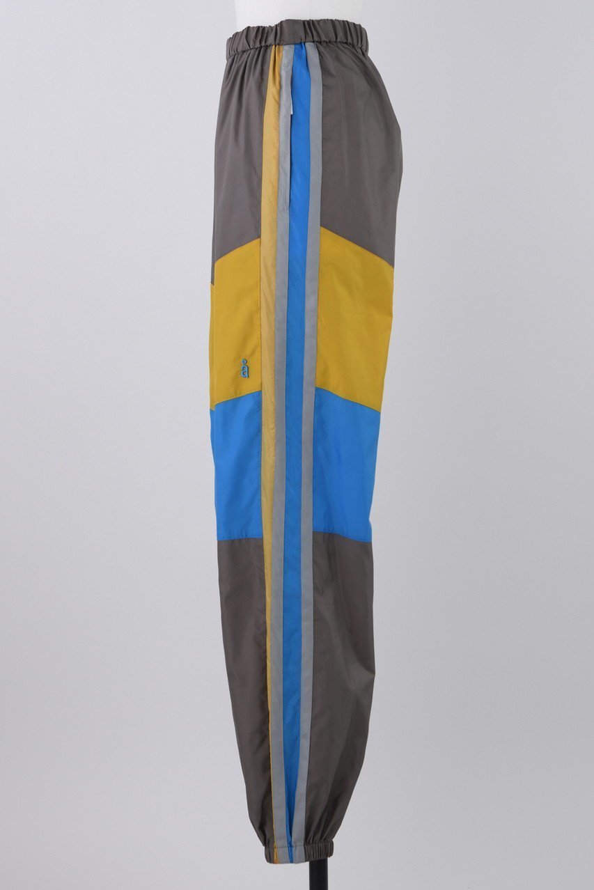 【ナゴンスタンス/nagonstans】のMixタフタ バイカラートレッキング PT/パンツ 人気、トレンドファッション・服の通販 founy(ファニー) 　ファッション　Fashion　レディースファッション　Fashion for Women　パンツ　Pants & Trousers　おすすめ　Recommended / Our Picks　タフタ　Taffeta, Structured Fabric　軽量　Lightweight, Ultra Light　other-2|ID: prp329100004093585 ipo3291000000032817902