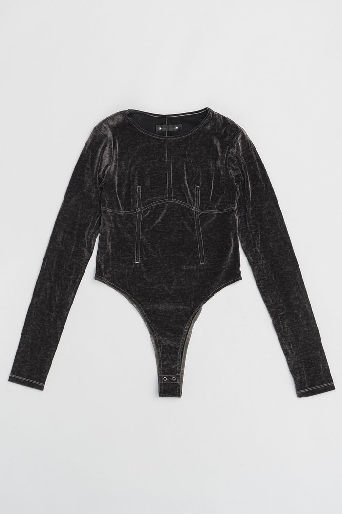 【プランク プロジェクト/PRANK PROJECT】のベロアボディスーツ / Velour Bodysuit インテリア・キッズ・メンズ・レディースファッション・服の通販 founy(ファニー) https://founy.com/ ファッション Fashion レディースファッション Fashion for Women トップス・カットソー Cut & Sew Tops シャツ・ブラウス・オフィスカジュアル Elegant Blouses & Button-Ups ロングTシャツ・Tシャツ Longline T-Shirts & Tees カットソー・ベーシックTシャツ Cut-and-Sewn Tops / Stretch Tees & Basics ベロアトップス Velour Tops / Velvet-Look Items おすすめ Recommended / Our Picks インナー Innerwear シンプル Simple, Minimal スリーブ Sleeve, Long Sleeve / Short Sleeve スーツ Suit, Formalwear ベロア Velour, Soft Velvet ロング Long, Long-Length |ID: prp329100004096666 ipo3291000000032896859
