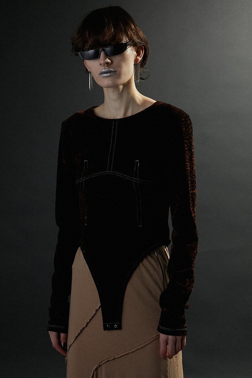 【プランク プロジェクト/PRANK PROJECT】のベロアボディスーツ / Velour Bodysuit 人気、トレンドファッション・服の通販 founy(ファニー) 　ファッション　Fashion　レディースファッション　Fashion for Women　トップス・カットソー　Cut & Sew Tops　シャツ・ブラウス・オフィスカジュアル　Elegant Blouses & Button-Ups　ロングTシャツ・Tシャツ　Longline T-Shirts & Tees　カットソー・ベーシックTシャツ　Cut-and-Sewn Tops / Stretch Tees & Basics　ベロアトップス　Velour Tops / Velvet-Look Items　おすすめ　Recommended / Our Picks　インナー　Innerwear　シンプル　Simple, Minimal　スリーブ　Sleeve, Long Sleeve / Short Sleeve　スーツ　Suit, Formalwear　ベロア　Velour, Soft Velvet　ロング　Long, Long-Length　other-2|ID: prp329100004096666 ipo3291000000032896874
