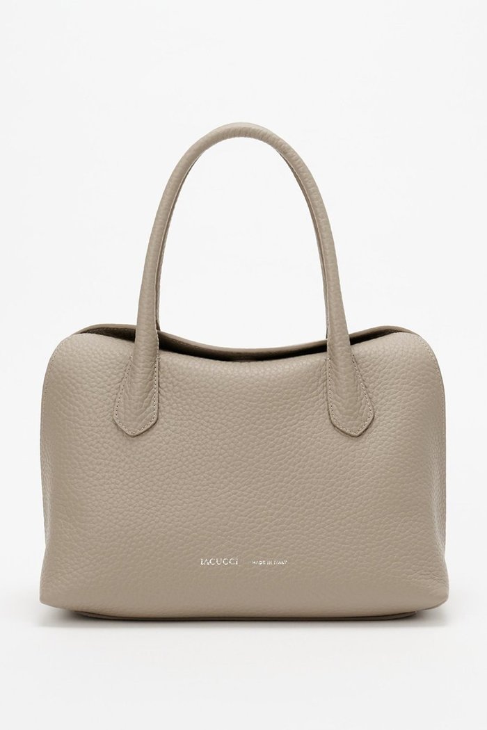 【イアクッチ/IACUCCI】のラーナ M ALCE インテリア・キッズ・メンズ・レディースファッション・服の通販 founy(ファニー) https://founy.com/ ファッション Fashion レディースファッション Fashion for Women イタリア Italy 春 Spring シンプル Simple, Minimal フォーマル Formal, Dressy ポーチ Pouch, Small Case マグネット Magnet, Magnetic Closure S/S・春夏 SS, Spring/Summer, Warm Season 夏 Summer ビジネス 仕事 通勤 Business / Work / Commuting 2026年 2026 |ID: prp329100004098419 ipo3291000000035821129