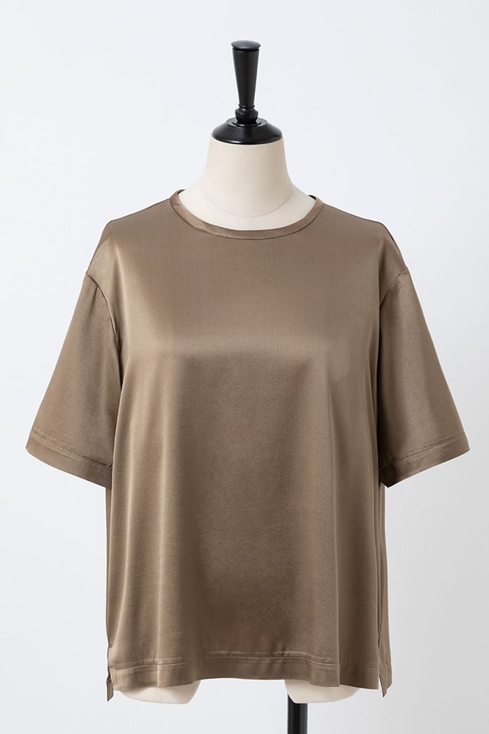 【オーヴィル/EAUVIRE】のウォッシャブルシルクTブラウス インテリア・キッズ・メンズ・レディースファッション・服の通販 founy(ファニー) https://founy.com/ ファッション Fashion レディースファッション Fashion for Women トップス・カットソー Cut & Sew Tops シャツ・ブラウス・オフィスカジュアル Elegant Blouses & Button-Ups ショート Short, Short Length シルク Silk, 100% Silk ストレッチ Stretch, Stretchy Fabric スリーブ Sleeve, Long Sleeve / Short Sleeve タンク Tank Top, Sleeveless Top エレガント 上品 Elegant 半袖 Short Sleeve, Half Sleeve |ID: prp329100004102729 ipo3291000000032901479